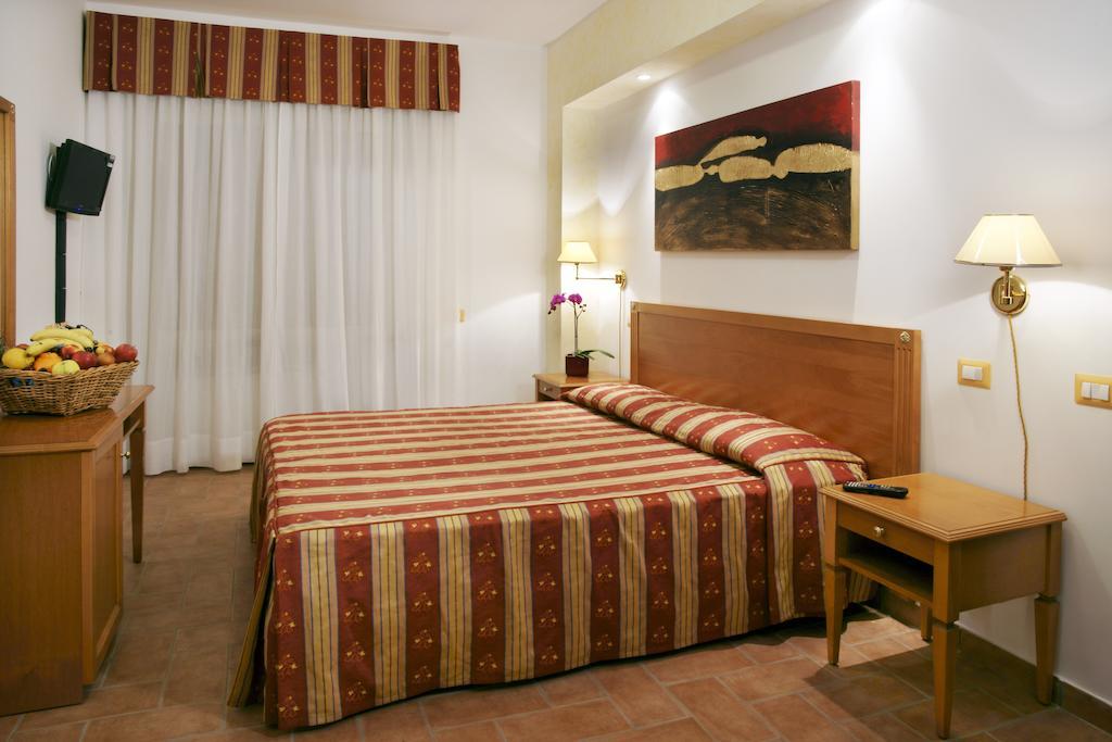 Casa Degli Ubaldi Bed & Breakfast Рим Стая снимка